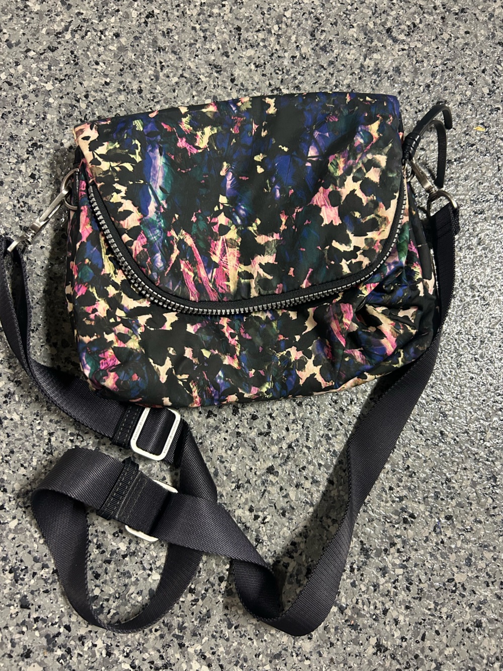 Lululemon Athletica Blue and Pink Crossbody Festival Bag with Adjustable Strap